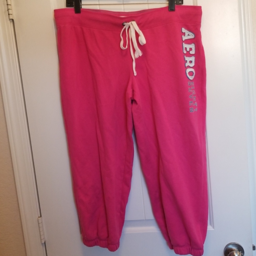 Aeropostale capri sweats
